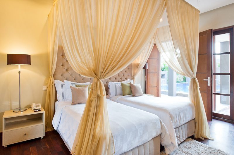 Akara Villas 1 Twin Bedroom with Balcony | Seminyak, Bali