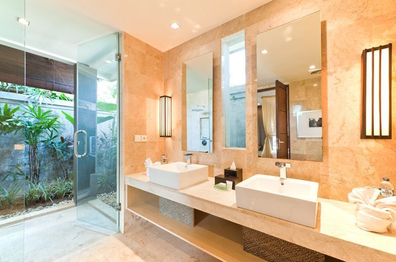 Akara Villas 3 En-suite Bathroom | Seminyak, Bali