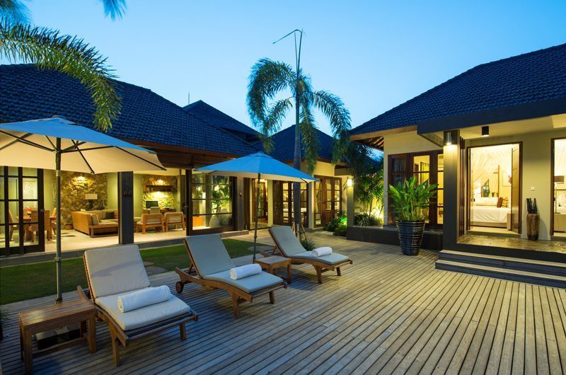Akara Villas 8 Sun Beds | Seminyak, Bali