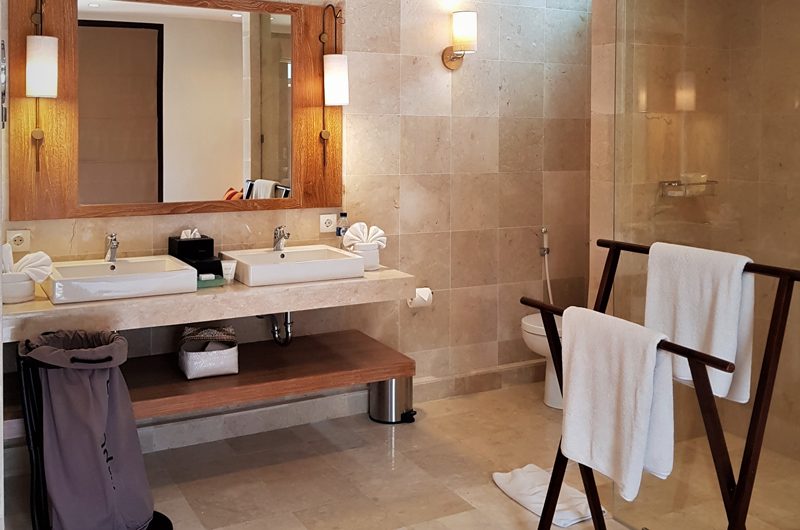 Akara Villas 8 En-suite Bathroom One | Seminyak, Bali