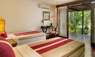 Luxury Bali Estate Bedroom Four with Twin Beds | Canggu, Bali
