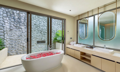 Phuket Theaquila 109