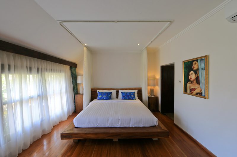 Four On Drupadi Villa Cinta King Size Bed | Bali, Seminyak