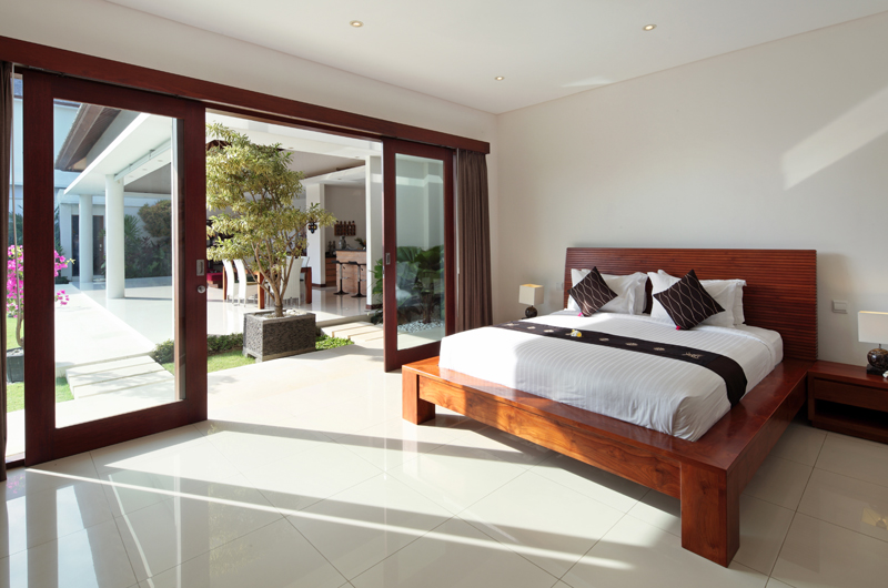Villa Merayu King Size Bed with View | Canggu, Bali