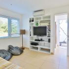 Villa Putih Media Room | Nusa Lembongan, Bali