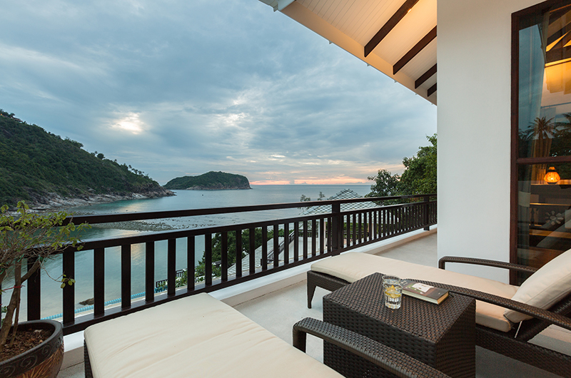 Secret Beach Villa Balcony with Sun Bed | Koh Pha Ngan, Koh Samui