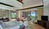 Jumeirah Vittaveli Royal Residence Bedroom with Sea View | Bolifushi Island, Maldives