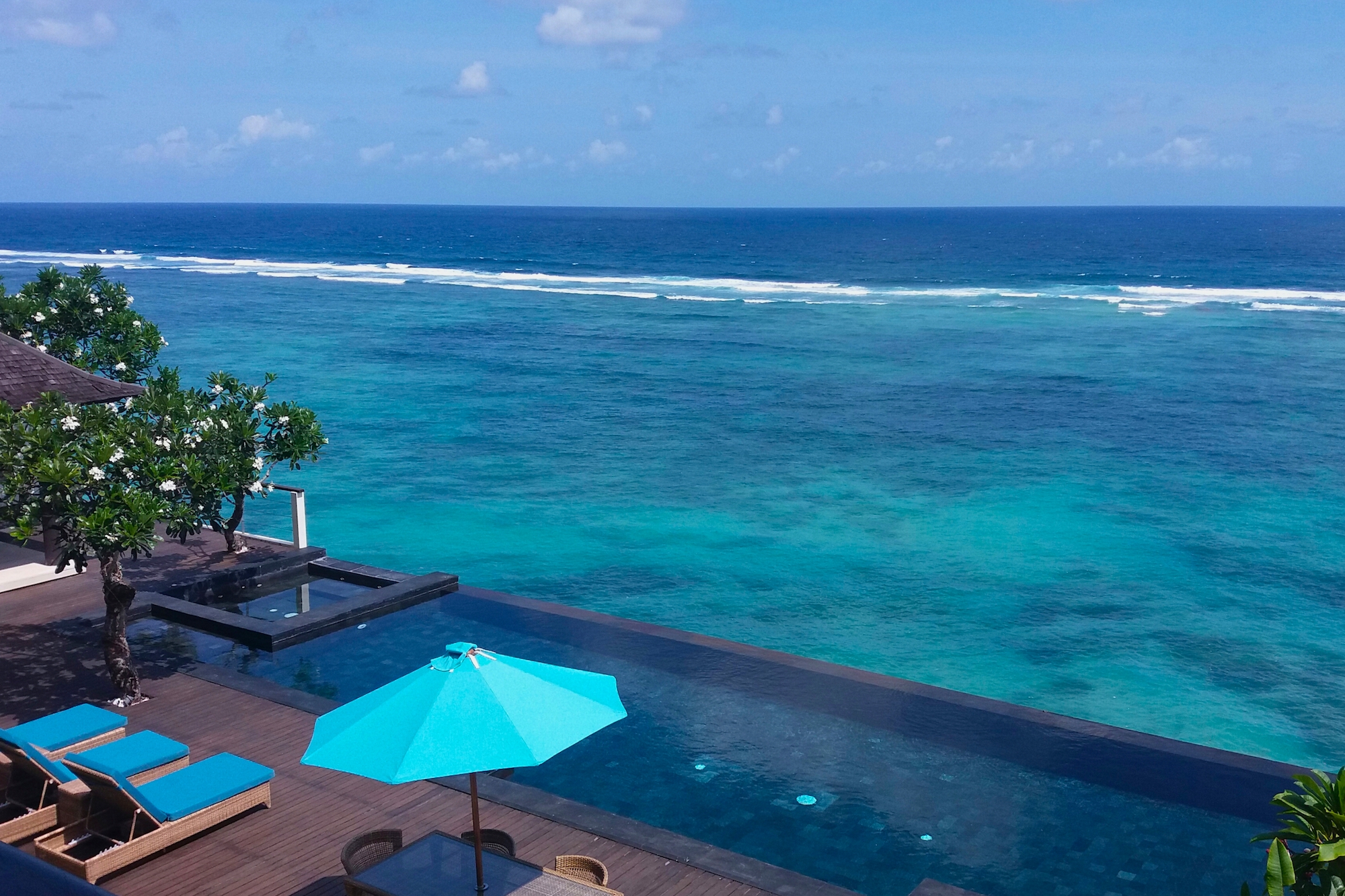 Bali Nusa Dua Villa OMG Infinity Pool