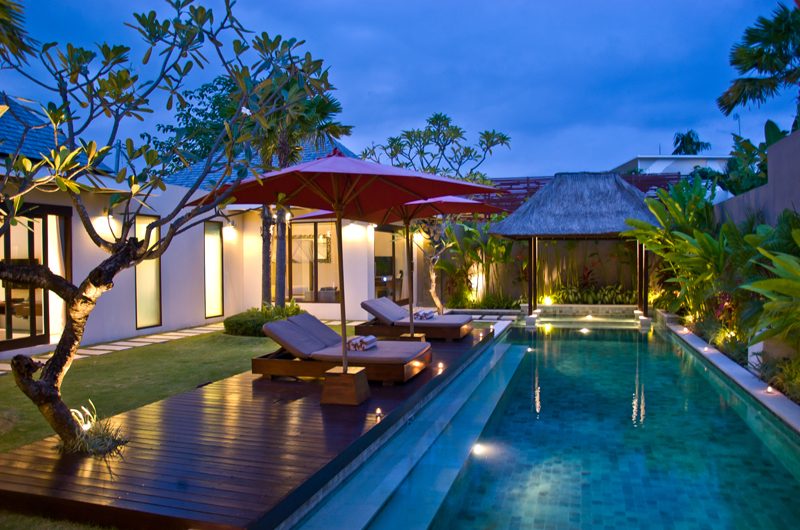 Chandra Villas Chandra Villas 1 Reclining Sun Loungers | Seminyak, Bali