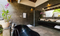 La Villa Des Sens Bali Bathtub | Kerobokan, Bali