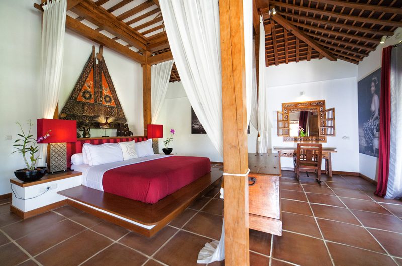 La Villa Des Sens Bali King Size Bed with View | Kerobokan, Bali