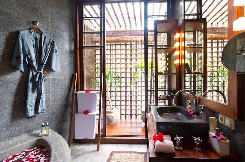 Villa Maya Semi Open Bathroom | Sanur, Bali