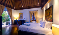 Villa Raj Bedroom with Study Table | Sanur, Bali