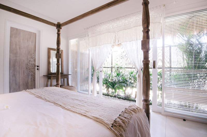Villa Santai Nusa Lembongan Bedroom and Balcony | Nusa Lembongan, Bali