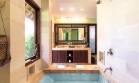 Villa Waru Ensuite Bathroom | Nusa Dua, Bali