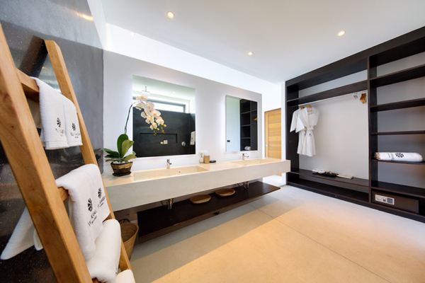 Villa Kamelia Bathroom with Wardrobe | Bophut, Koh Samui