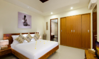 Villa Amelia Bedroom and En-suite Bathroom | Legian, Bali