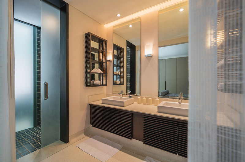 Naam Sawan En-suite Bathroom | Cape Yamu, Phuket