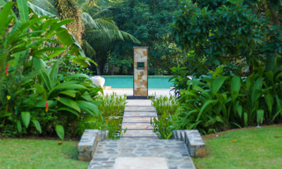 JH Villa Pathway to Pool | Habaraduwa, Sri Lanka