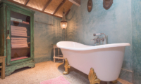 Round House Bathtub | Seminyak, Bali