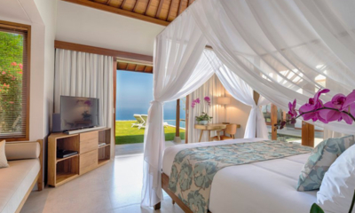 Villa Sol Y Mar Bedroom with TV and View | Uluwatu, Bali