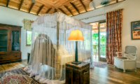 Meda Gedara Bedroom with Mosquito Net | Dickwella, Sri Lanka