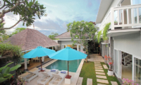 Villa Alun Reclining Sun Loungers | Batubelig, Bali