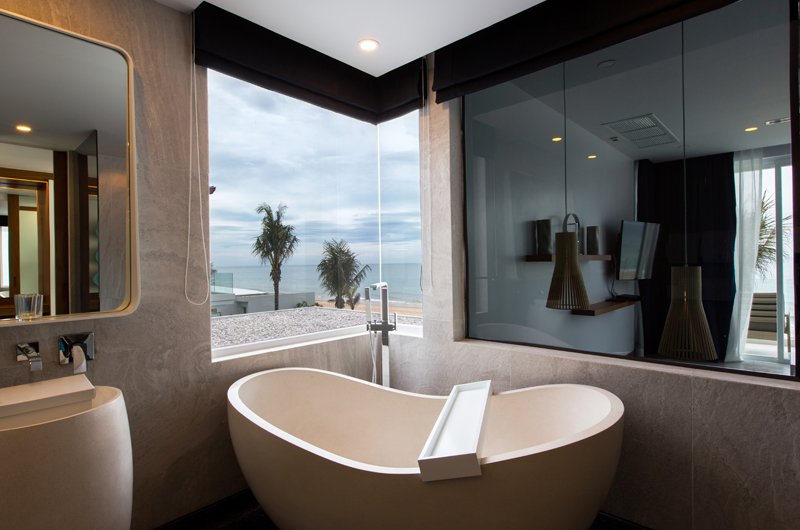 Iniala Shores Bathtub | Natai, Phang Nga