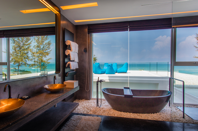 Iniala Shores His and Hers Bathroom with Bathtub | Natai, Phang Nga
