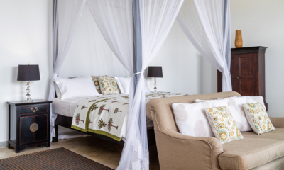 Tanamera Estate Bedroom with Side Lamps | Talpe, Sri Lanka