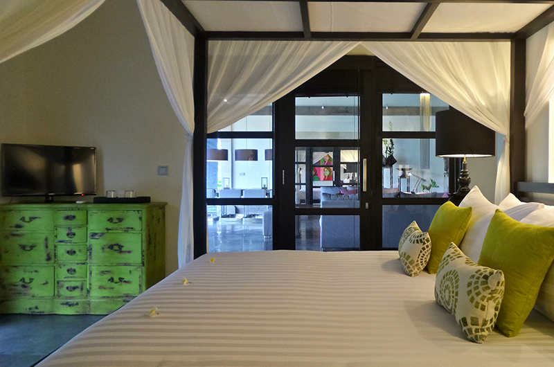 Villa Condense Bedroom with TV | Ubud, Bali