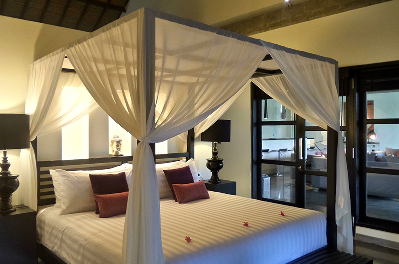 Villa Condense Bedroom with Lamps | Ubud, Bali