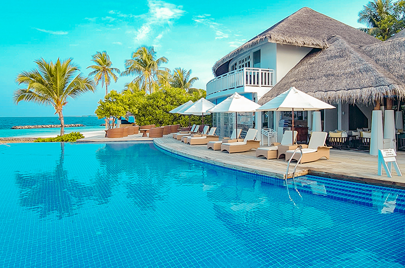 Amaya Kuda Rah Swimming Pool with View | South Ari Atoll, Maldives