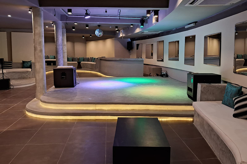 Amaya Kuda Rah Living Area | South Ari Atoll, Maldives