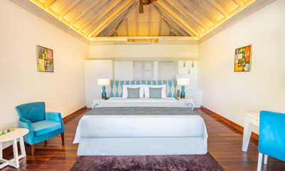Amaya Kuda Rah Beach Suite Bedroom | South Ari Atoll, Maldives