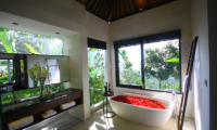 Alta Vista Bathtub | North Bali, Bali