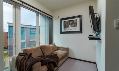 Fubuki Fubuki Two Up Stairs Lounge with TV | Hirafu, Niseko