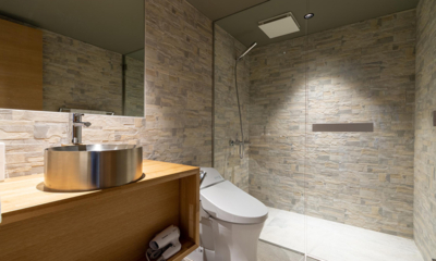 Hideaway on Escarpment Bathroom with Mirror | Hirafu, Niseko