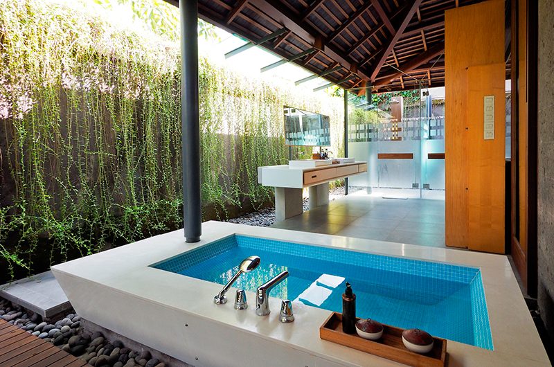 The Santai Bathtub | Umalas, Bali