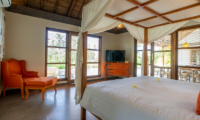 Umah Jae Master bedroom with Four Poster Bed | Ubud, Bali