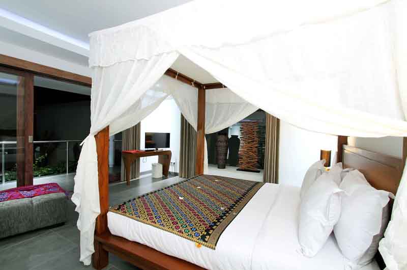 Villa Paloma Seminyak Bedroom with Balcony | Seminyak, Bali Villa Paloma Seminyak Bedroom with Balcony | Seminyak, Bali
