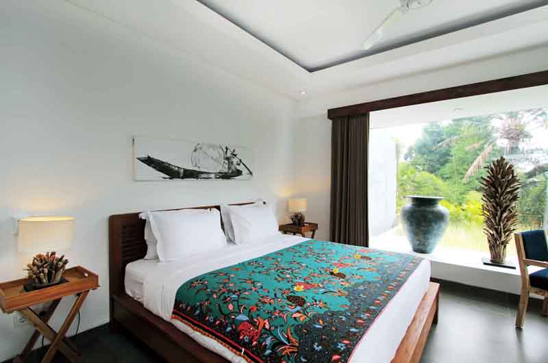 Villa Paloma Seminyak Bedroom Side with Lamps | Seminyak, Bali Villa Paloma Seminyak Bedroom Side with Lamps | Seminyak, Bali