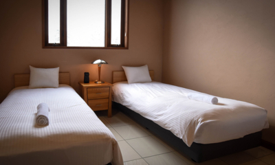 Powderhouse Twin Bedroom | Hakuba, Nagano