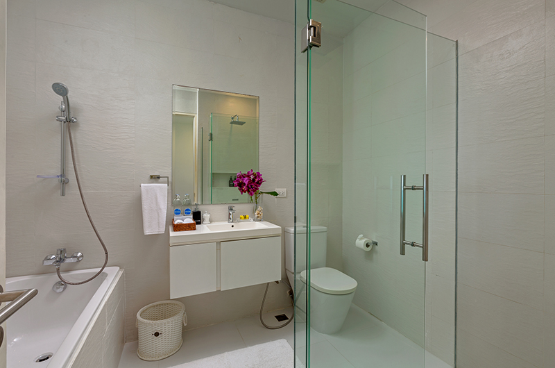 Villa Summer Estate Guest Bathroom One | Natai, Phang Nga