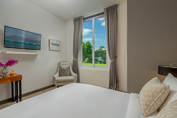 Villa Summer Estate Bedroom Five with TV | Natai, Phang Nga