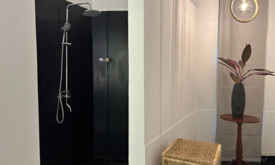 The Well House Bathroom One with Shower | Galle, Sri Lanka