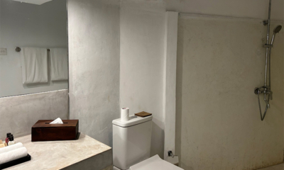 The Well House Bathroom Four | Galle, Sri Lanka