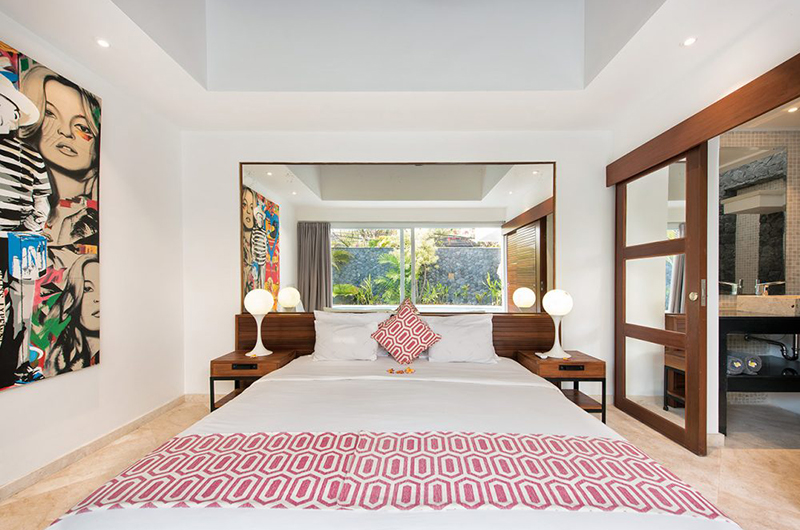 Chakra Villas Villa Yasmee Bedroom with Lamps | Seminyak, Bali