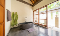Villa Nature Stone Bathtub | Ubud, Bali