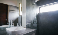 Villa Ni Say Bathroom | Siem Reap, Cambodia